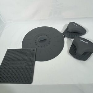 INSTANT POT SILICONE STARTER KIT SET MINI MITTS, SUCTION SEAL LID, HEAT MAT GRAY